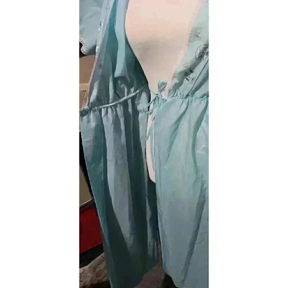 "GLENCRAFT " Vintage Pale Blue Embroidered Ladies Wrap Around Summer Robe Size M - Picture 8 of 10
